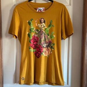 Vibrant NWT Rodeo Quincy Mustard Graphic Women's Tee Lg
